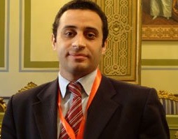 الدكتور/ أكمل سعد حسن 